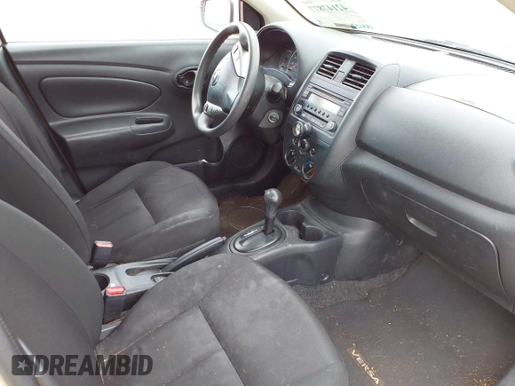 2016 Nissan Versa S Plus with VIN 3N1CN7AP1GL880161, listed as a IAAI auction lot 42147877 with 188,673 mi miles. Bid and sale history available at carsss.com. Image 5.