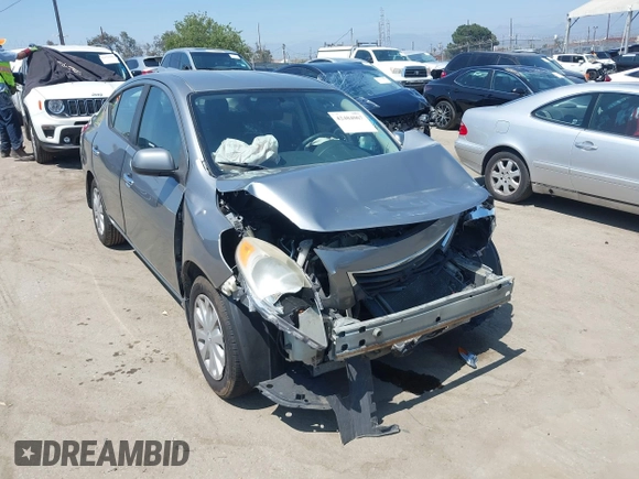 2012 Nissan Versa SV с VIN 3N1CN7AP8CL844333, выставлен на аукционе IAAI как лот 42484067 с пробегом 114 813 миль миль и . История ставок и продаж доступна на DreamBid. Изображение 1.