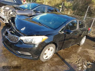 2016 Kia Forte LX with VIN KNAFK4A61G5612006, listed as a IAAI auction lot 41772530 with 86,647 mi miles. Bid and sale history available at carsss.com. Image 2.