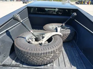 2024 Tesla Cybertruck Cyberbeast with VIN 7G2CEHEE3RA035965, listed as a IAAI auction lot 42040984 with 5,956 mi miles. Bid and sale history available at carsss.com. Image 12.