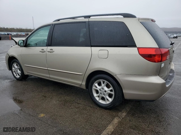 2004 Toyota Sienna XLE with VIN 5TDZA22C44S008497, listed as a Copart auction lot 45468995 with 176,366 mi miles and Salvage Title. Bid and sale history available at carsss.com. Image 2.