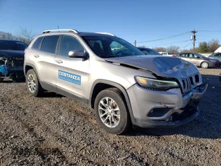 2019 Jeep Cherokee Latitude Plus with VIN 1C4PJMLX5KD289285, listed as a Copart auction lot 49401605 with 209,355 mi miles and Salvage Title. Bid and sale history available at DreamBid. Image 4.