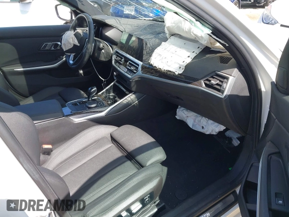 2020 BMW 3 Series 330i с VIN 3MW5R1J01L8B10868, выставлен на аукционе IAAI как лот 42335176 с пробегом 36 055 миль миль и . История ставок и продаж доступна на DreamBid. Изображение 5.