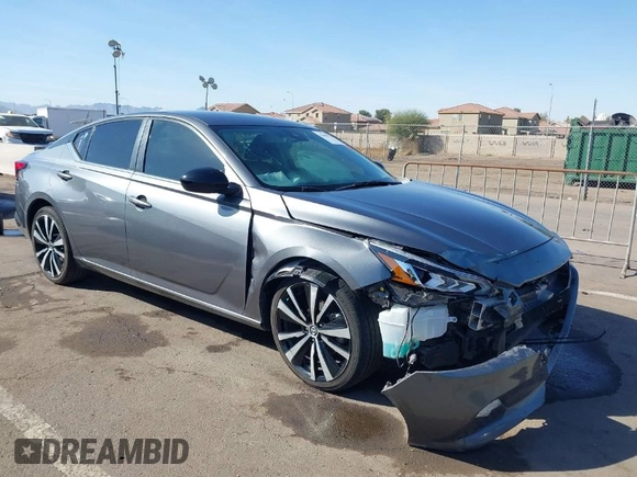 2021 Nissan Altima 2.5 SR with VIN 1N4BL4CV3MN387026, listed as a IAAI auction lot 41609914 with 75,981 mi miles. Bid and sale history available at carsss.com. Image 1.