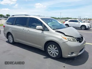 2017 Toyota Sienna XLE Auto Access Seat с VIN 5TDYZ3DC4HS823392, выставлен на аукционе IAAI как лот 42323167 с пробегом 148 676 миль миль и . История ставок и продаж доступна на DreamBid. Изображение 1.