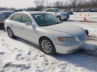 2008 Hyundai Azera Limited with VIN KMHFC46F38A292703, listed as a IAAI auction lot 41624987 with 347,854 mi miles. Bid and sale history available at carsss.com. Image 1.