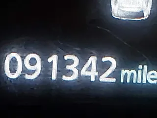 2020 Mitsubishi Outlander ES z VIN JA4AZ3A38LZ018227, wystawiony jako IAAI lot #42142244 z przebiegiem 91 342 mil mil oraz . Historia ofert i sprzedaży dostępna na DreamBid. Obrazek 16.