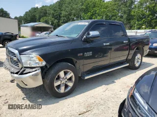 2015 Ram 1500 Big Horn z VIN 1C6RR7LT3FS751772, wystawiony jako Copart lot #64821965 z przebiegiem 171 066 mil mil oraz Szkoda całkowita • Salvage title. Historia ofert i sprzedaży dostępna na DreamBid. Obrazek 1.