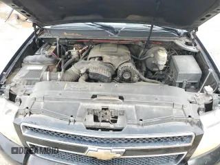2008 Chevrolet Tahoe 3LT with VIN 1GNFC13078R110559, listed as a Copart auction lot 57583085 with 500,751 mi miles and Salvage title. Bid and sale history available at DreamBid. Image 12.