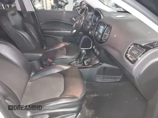 2018 Jeep Compass Latitude with VIN 3C4NJDBB6JT453973, listed as a IAAI auction lot 41153555 with 105,210 mi miles. Bid and sale history available at carsss.com. Image 5.