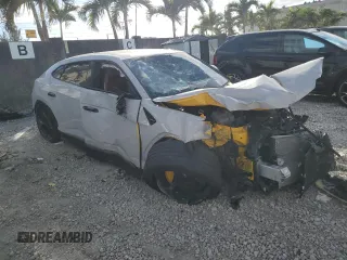 2021 Lamborghini Urus z VIN ZPBUA1ZL3MLA15560, wystawiony jako Copart lot #87871715 z przebiegiem 30 693 mil mil oraz Nie do naprawy • Non repairable. Historia ofert i sprzedaży dostępna na DreamBid. Obrazek 4.