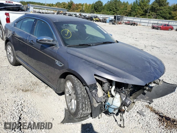 2013 Ford Taurus Limited z VIN 1FAHP2F83DG221702, wystawiony jako Copart lot #51580255 z przebiegiem 174 364 mil mil oraz Szkoda całkowita • Salvage title. Historia ofert i sprzedaży dostępna na DreamBid. Obrazek 1.