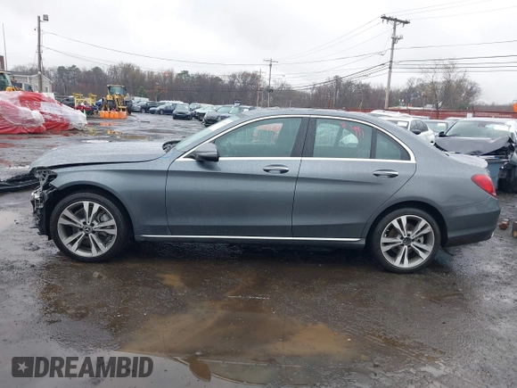 2019 Mercedes-Benz C 300 z VIN 55SWF8EBXKU291272, wystawiony jako IAAI lot #41976071 z przebiegiem 59 100 mil mil oraz . Historia ofert i sprzedaży dostępna na DreamBid. Obrazek 14.