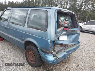 1995 Plymouth Voyager z VIN 2P4GH2536SR395683, wystawiony jako IAAI lot #42130674 z przebiegiem 136 117 mil mil oraz . Historia ofert i sprzedaży dostępna na DreamBid. Obrazek 6.