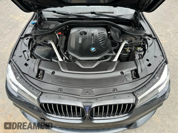 2019 BMW 7 Series 740i xDrive with VIN WBA7E4C55KGV28722, listed as a Copart auction lot 64955445 with 94,901 mi miles and Clean title. Bid and sale history available at DreamBid. Image 5.