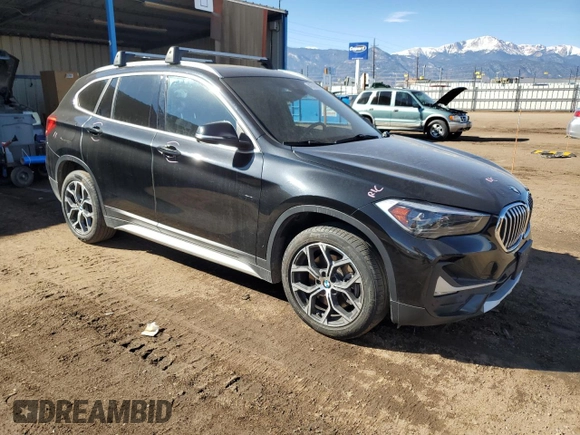 2020 BMW X1 xDrive28i z VIN WBXJG9C04L5P16314, wystawiony jako Copart lot #46709905 z przebiegiem 45 064 mil mil oraz Szkoda całkowita • Salvage title. Historia ofert i sprzedaży dostępna na DreamBid. Obrazek 4.