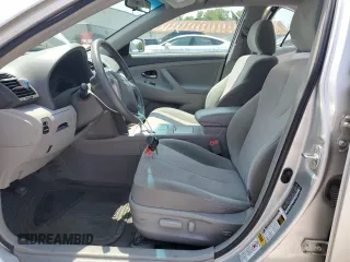 2011 Toyota Camry LE z VIN 4T4BF3EK0BR092145, wystawiony jako Copart lot #58713825 z przebiegiem 133 324 mil mil oraz Szkoda całkowita • Salvage title. Historia ofert i sprzedaży dostępna na DreamBid. Obrazek 7.
