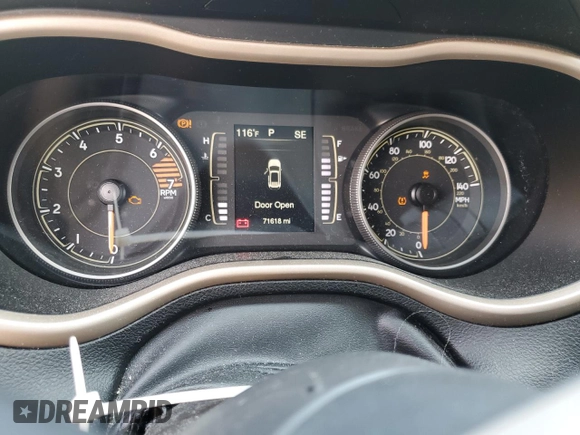 2018 Jeep Cherokee Latitude Tech Connect with VIN 1C4PJLCB2JD563295, listed as a Copart auction lot 63616125 with 71,618 mi miles and Salvage title. Bid and sale history available at DreamBid. Image 9.