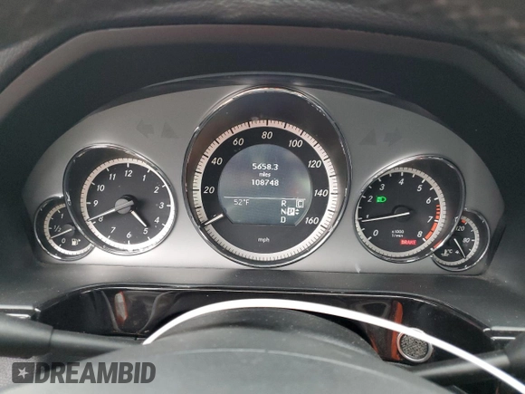 2010 Mercedes-Benz E-Class E 550 Luxury with VIN WDDHF9AB8AA233258, listed as a Copart auction lot 45865695 with 108,748 mi miles and Salvage Title. Bid and sale history available at carsss.com. Image 9.