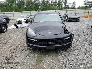 2013 Porsche Cayenne GTS с VIN WP1AD2A23DLA75220, выставлен на аукционе Copart как лот 55745765 с пробегом Не указан миль и Списание • Salvage title. История ставок и продаж доступна на DreamBid. Изображение 14.