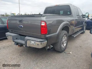 2013 Ford Super Duty F-250 SRW XL with VIN 1FT7W2AT2DEA59223, listed as a IAAI auction lot 41698939 with 189,972 mi miles. Bid and sale history available at carsss.com. Image 4.