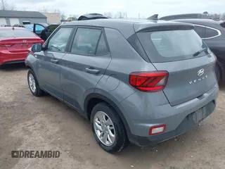2021 Hyundai Venue SE with VIN KMHRB8A3XMU066719, listed as a IAAI auction lot 42016325 with 105,191 mi miles and . Bid and sale history available at DreamBid. Image 3.