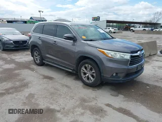 2015 Toyota Highlander XLE z VIN 5TDKKRFH5FS110035, wystawiony jako IAAI lot #41854084 z przebiegiem 199 463 mil mil oraz . Historia ofert i sprzedaży dostępna na DreamBid. Obrazek 1.