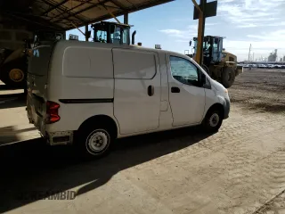 2018 Nissan NV200 SV с VIN 3N6CM0KN8JK705324, выставлен на аукционе Copart как лот 57457915 с пробегом 145 450 миль миль и Списание • Salvage title. История ставок и продаж доступна на DreamBid. Изображение 3.