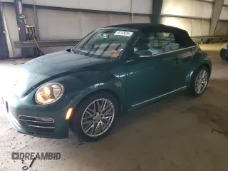 2018 Volkswagen Beetle S with VIN 3VW5DAAT1JM502052, listed as a Copart auction lot 86198054 with 16,974 mi miles and Salvage Title. Bid and sale history available at DreamBid. Image 1.