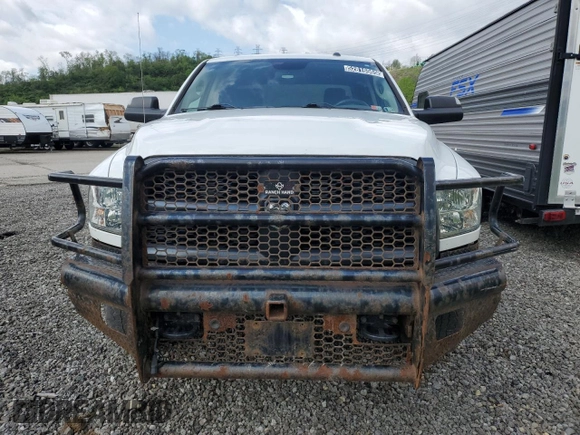2018 Ram 2500 Tradesman with VIN 3C6UR5HJ4JG288501, listed as a Copart auction lot 52816565 with 128,905 mi miles and Clean title. Bid and sale history available at DreamBid. Image 5.