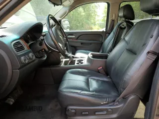 2013 Chevrolet Suburban LT with VIN 1GNSKJE78DR360611, listed as a Copart auction lot 61402685 with 170,864 mi miles and Salvage title. Bid and sale history available at DreamBid. Image 7.
