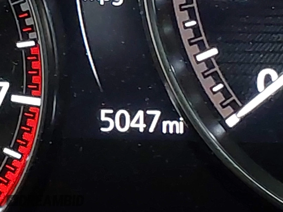 2025 Mazda CX-30 S Carbon Edition z VIN 3MVDMBCM7SM783008, wystawiony jako IAAI lot #42033197 z przebiegiem 5 047 mil mil oraz . Historia ofert i sprzedaży dostępna na DreamBid. Obrazek 15.