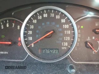 2003 Suzuki XL-7 Touring with VIN JS3TX92V634107042, listed as a IAAI auction lot 41902576 with 176,439 mi miles. Bid and sale history available at carsss.com. Image 7.