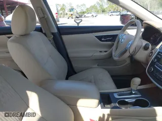 2016 Nissan Altima 2.5 S with VIN 1N4AL3AP7GC174588, listed as a IAAI auction lot 41883382 with 76,469 mi miles. Bid and sale history available at carsss.com. Image 5.
