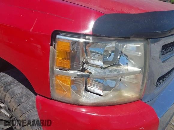 2008 Chevrolet Silverado 1500 Work Truck with VIN 2GCEC13C981113504, listed as a IAAI auction lot 42052052 with 290,072 mi miles and . Bid and sale history available at DreamBid. Image 6.