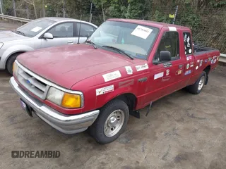 1996 Ford Ranger XL z VIN 1FTCR14A3TPA22615, wystawiony jako IAAI lot #41785002 z przebiegiem 94 455 mil mil oraz . Historia ofert i sprzedaży dostępna na DreamBid. Obrazek 2.