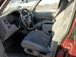 2000 Ford Explorer XLT with VIN 1FMZU73E1YZA57757, listed as a Copart auction lot 89378475 with 220,139 mi miles and Salvage Title. Bid and sale history available at DreamBid. Image 7.