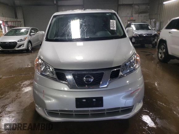 2014 Nissan NV200 S z VIN 3N6CM0KN4EK698233, wystawiony jako Copart lot #48048455 z przebiegiem 119 705 mil mil oraz Szkoda całkowita • Salvage title. Historia ofert i sprzedaży dostępna na DreamBid. Obrazek 5.