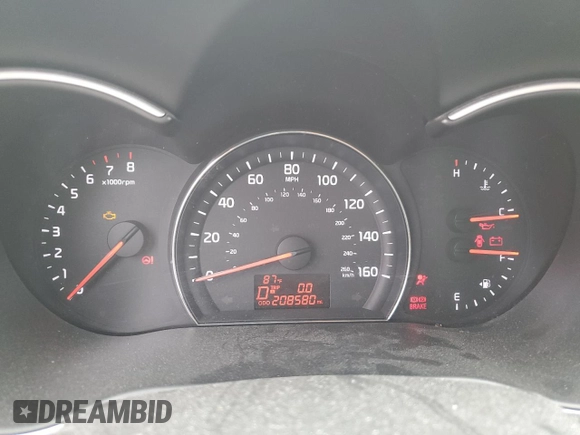2014 Kia Sorento LX z VIN 5XYKT3A61EG537739, wystawiony jako Copart lot #58346245 z przebiegiem 208 580 mil mil oraz Czysty tytuł • Clean title. Historia ofert i sprzedaży dostępna na DreamBid. Obrazek 9.