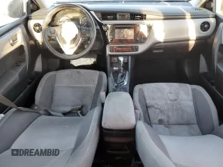 2019 Toyota Corolla L z VIN 5YFBURHE5KP881093, wystawiony jako Copart lot #47292305 z przebiegiem Nie podano mil oraz Nie do naprawy • Non repairable. Historia ofert i sprzedaży dostępna na DreamBid. Obrazek 8.