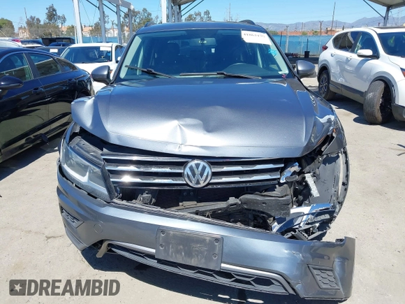 2019 Volkswagen Tiguan S z VIN 3VV1B7AX0KM043032, wystawiony jako IAAI lot #41862179 z przebiegiem 154 440 mil mil oraz . Historia ofert i sprzedaży dostępna na DreamBid. Obrazek 12.