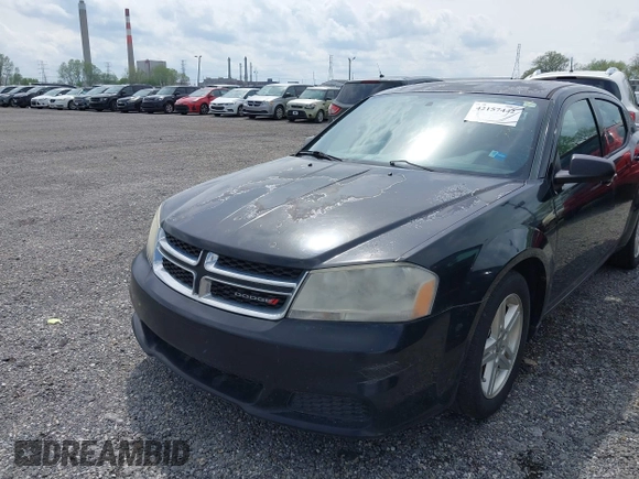 2014 Dodge Avenger SE z VIN 1C3CDZAG2EN232518, wystawiony jako IAAI lot #42157442 z przebiegiem 145 457 mil mil oraz . Historia ofert i sprzedaży dostępna na DreamBid. Obrazek 6.