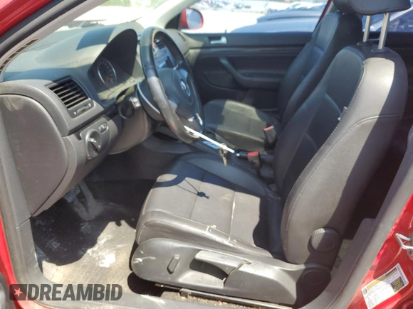 2010 Volkswagen Jetta SE z VIN 3VWRX7AJ8AM008426, wystawiony jako Copart lot #58332245 z przebiegiem 164 598 mil mil oraz Szkoda całkowita • Salvage title. Historia ofert i sprzedaży dostępna na DreamBid. Obrazek 7.