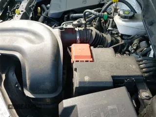 2021 Chevrolet TrailBlazer RS z VIN KL79MUSL3MB033835, wystawiony jako IAAI lot #42389303 z przebiegiem 63 820 mil mil oraz . Historia ofert i sprzedaży dostępna na DreamBid. Obrazek 19.