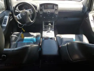 2012 Nissan Pathfinder S z VIN 5N1AR1NB9CC636862, wystawiony jako Copart lot #56337645 z przebiegiem 221 304 mil mil oraz Szkoda całkowita • Salvage title. Historia ofert i sprzedaży dostępna na DreamBid. Obrazek 8.