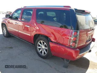 2014 GMC Yukon XL Denali with VIN 1GKS2MEF0ER219409, listed as a IAAI auction lot 41652010 with 184,171 mi miles. Bid and sale history available at carsss.com. Image 3.