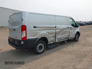 2020 Ford Transit Cargo с VIN 1FTYE1Y86LKB01668, выставлен на аукционе IAAI как лот 42350796 с пробегом 100 606 миль миль и . История ставок и продаж доступна на DreamBid. Изображение 4.