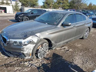 2019 BMW 5 Series 530i xDrive with VIN WBAJA7C54KWW40517, listed as a IAAI auction lot 41427443 with 51,028 mi miles. Bid and sale history available at carsss.com. Image 16.