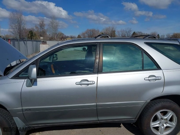 2001 Lexus RX 300 with VIN JTJHF10U310201514, listed as a IAAI auction lot 41718627 with 171,195 mi miles. Bid and sale history available at carsss.com. Image 6.