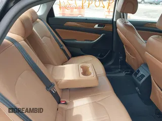 2015 Hyundai Sonata Limited with VIN 5NPE34AF4FH061094, listed as a IAAI auction lot 42044234 with Not Provided miles and . Bid and sale history available at carsss.com. Image 8.